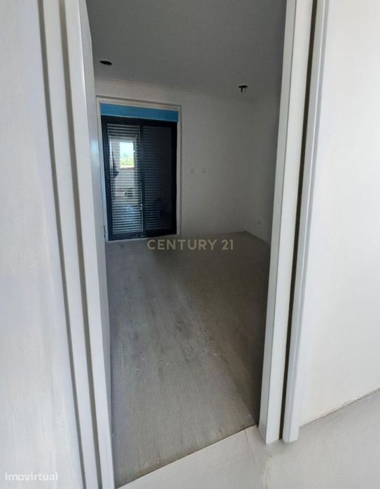 Apartamento T1 Totalmente em remodelação em Benavente