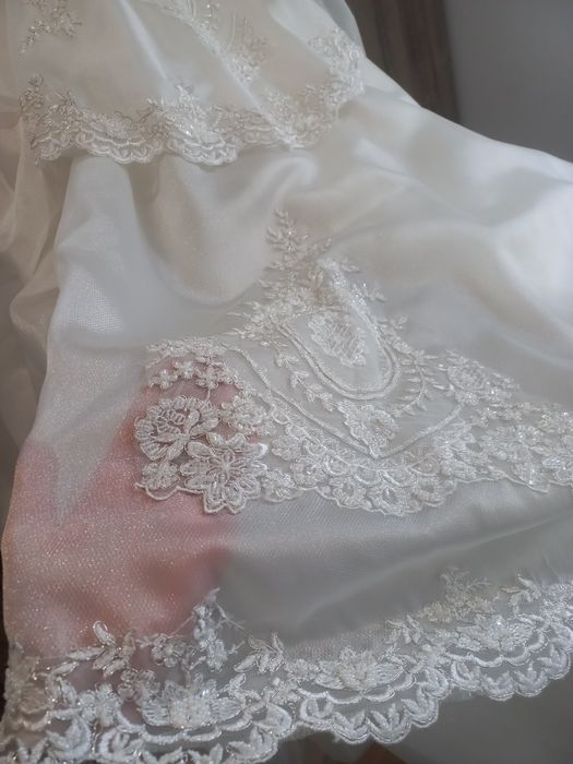 Suknia ślubna gratis welon