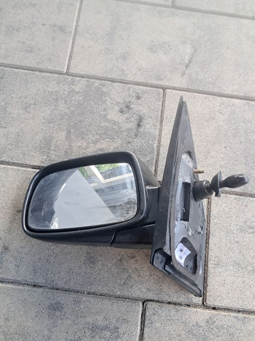 Lusterko zewnętrzne manualne lewe kierowcy Toyota Yaris rok 2001