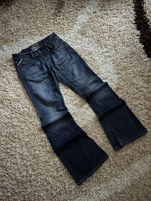 Джинсы Bootcut