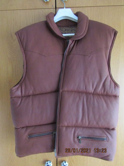 Colete em pele Casa das Peles