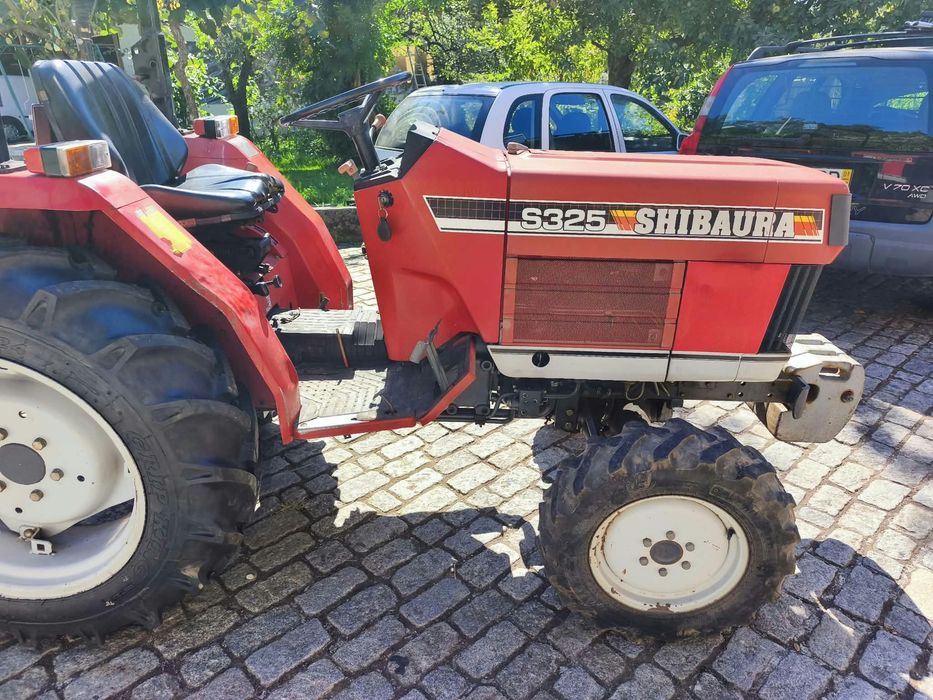Trator Shibaura S325