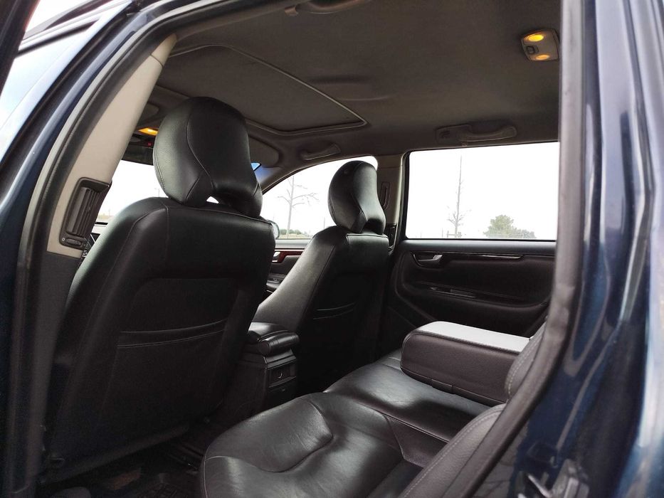 Volvo V70 D5 163CV
Volvo V70 D5 163CV 2002