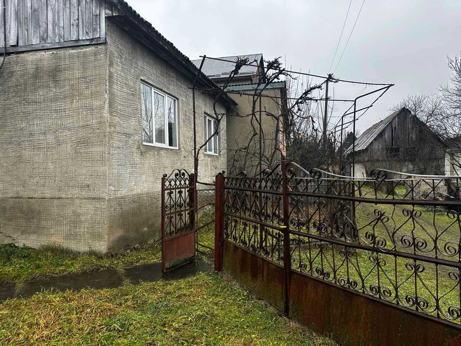 Продається будинок в с. Вишково