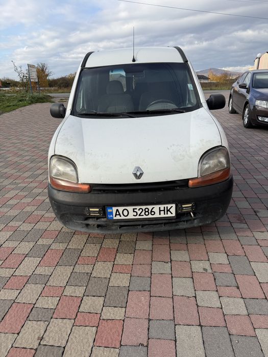 Продам кенго рено