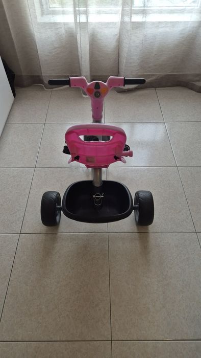 Triciclo de criança