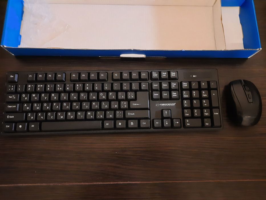 Беспроводная Клавиатура и мышь Esperanza Комплект беспроводной