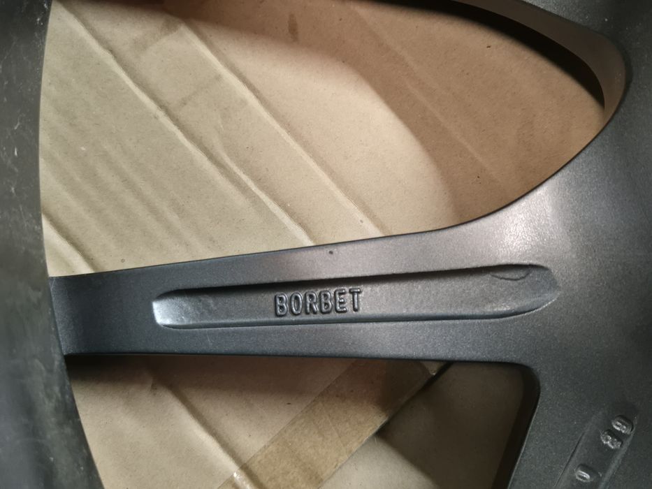 Tesla Model 3 felga 20" Borbet 5x114.3  8.5J  ET40