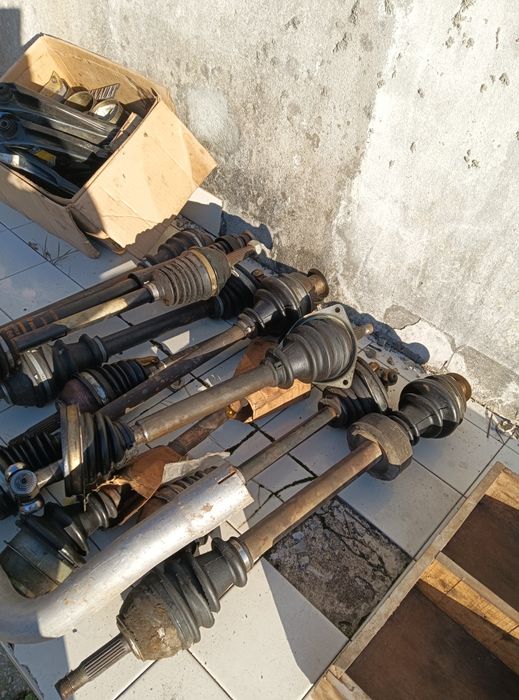 Peças do Renault 9...