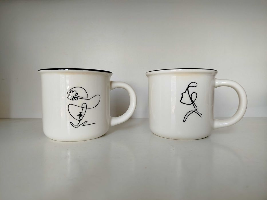 Чашка леди в белом