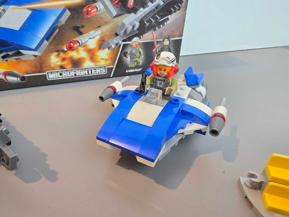 Lego Star Wars 75196 e 75129