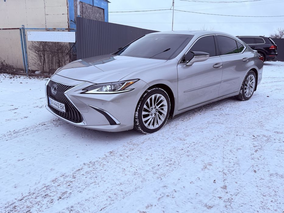 Продам lexus es300h