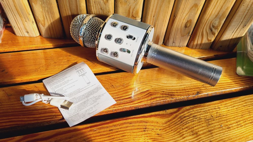 Mikrofon karaoke srebrny nowy USB Wster ws-858