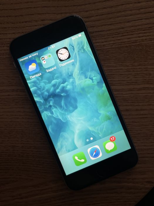 Телефон Iphone 6s