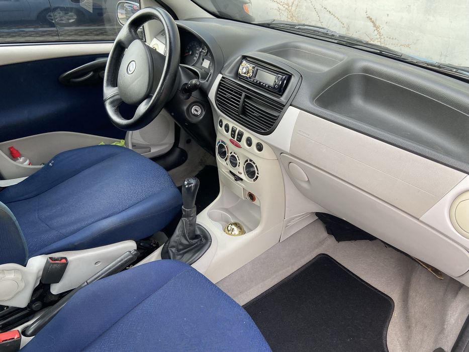 Fiat Punto 1.3 Multijet Diesel (2003) – Inspeção até 2027 – Muito Económico