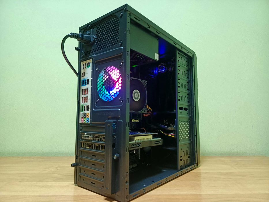 Игровой ПК AMD/sAM3+/FX-6350/RX 560 4GB/16GB DDR3/SSD 240GB/400W