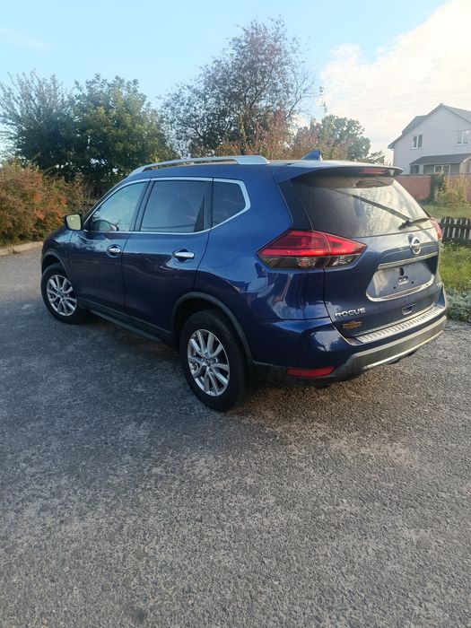 Nissan Rogue SV AWD
