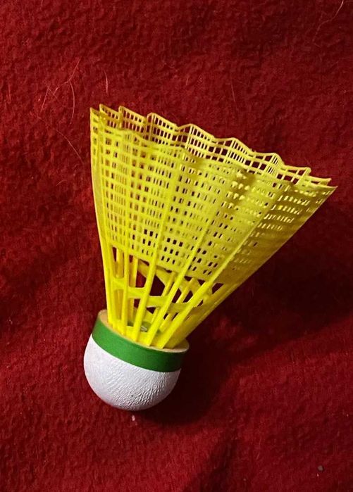 vendo raquete de badminton