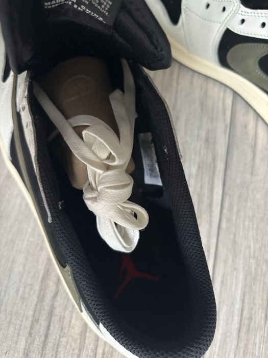 Buty nike air olive traviss scoot