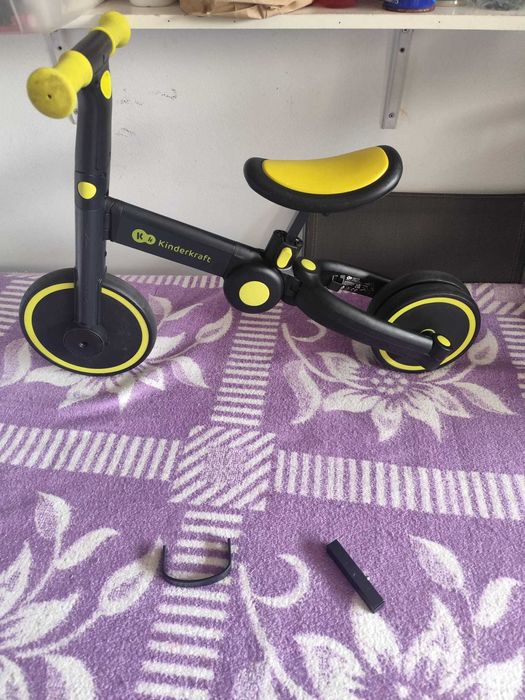 Triciclo Multifunções Kinderkraft (com e sem pedais)