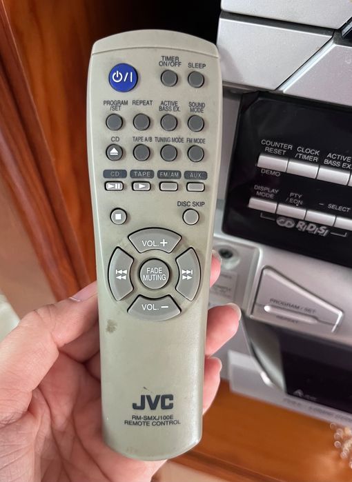 aparelhagem vintage JVC c/comando e colunas