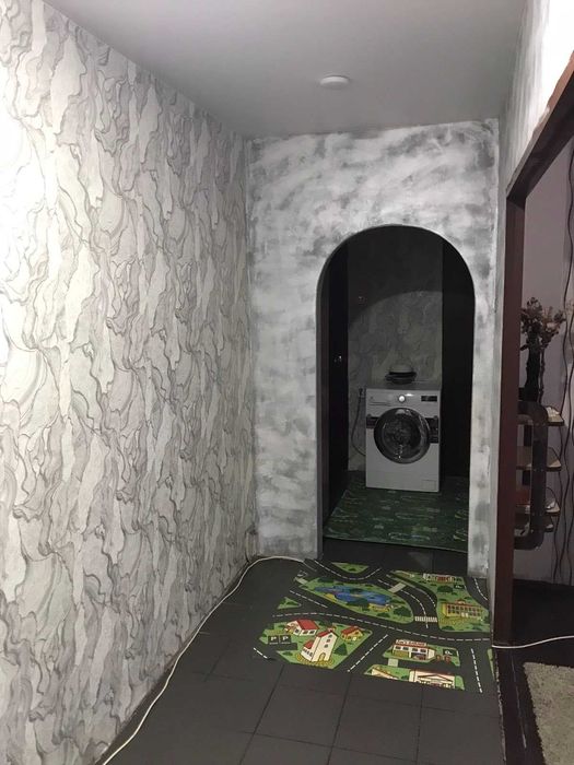 ТОРГ ДУЖЕ ХОРОШИЙ, Двох Кімнатна, Терміново, Виставка