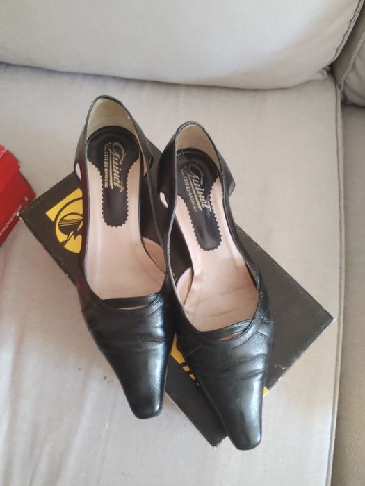 Sapatos de Salto Clássicos Guinot em Pele N.º 37 (Como Novos)