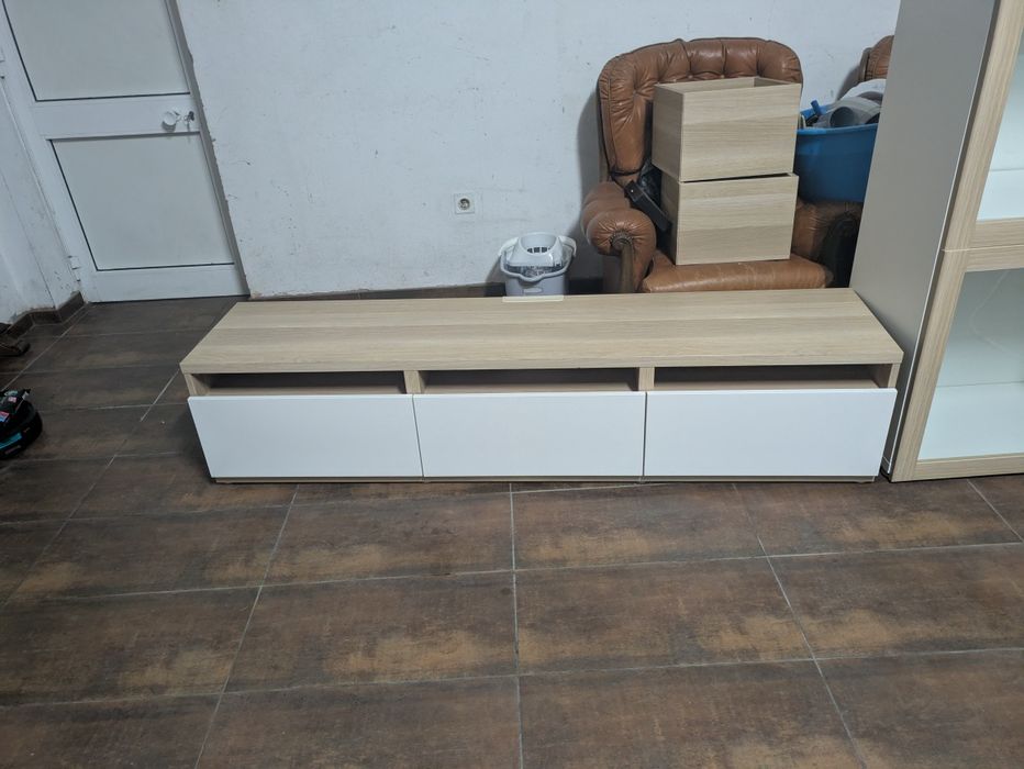 móveis de apoio televisão e arrumos