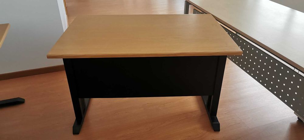 MOBILIÁRIO DE ESCRITÓRIO DIVERSO