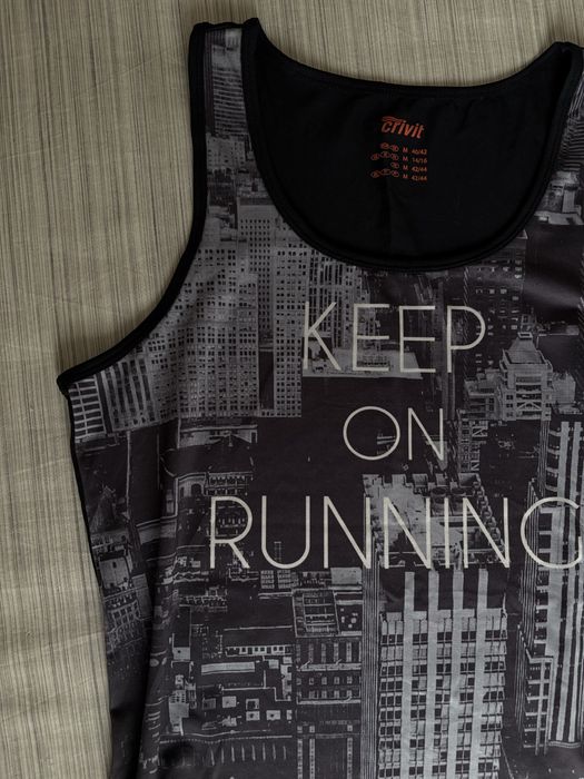 Camisolas alças corrida preta Crivit