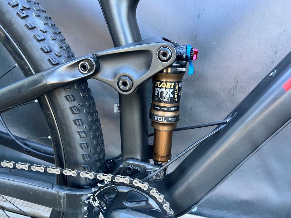 TREK TOP FUEL 29 Carbono