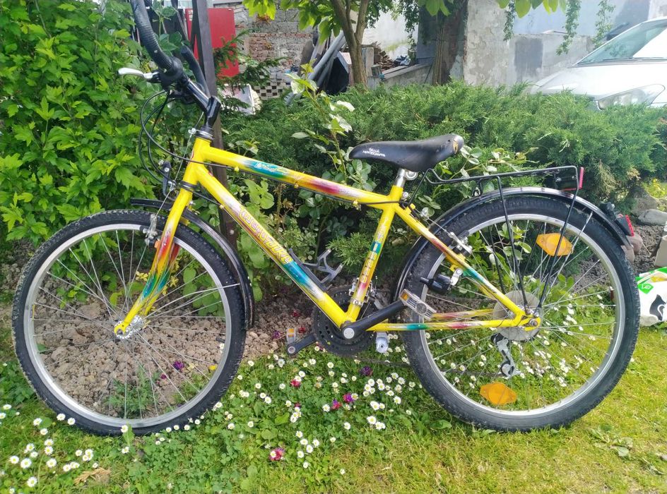 Rower żółty chłopięcy  to małej renowacji