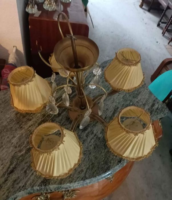 Żyrandol mosiężny