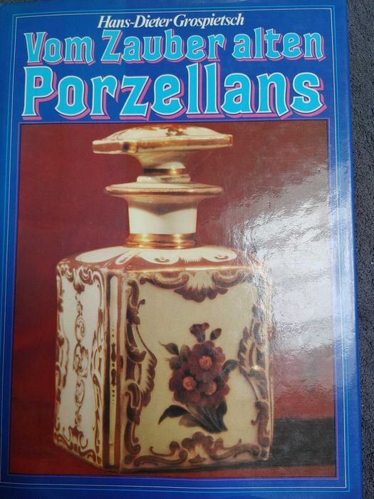 Z Magi starych porcelan