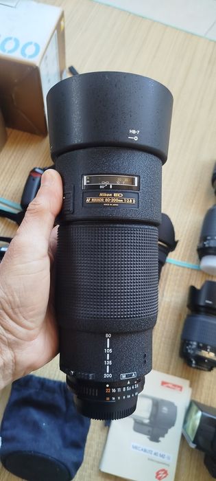 Nikon 80 200mm f2.8 35mm  D7100 D5000 D40X SB900