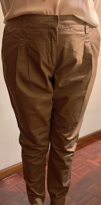 Calças castanhas