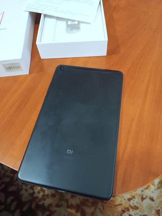 Продам планшет Xiaomi Mi Pad 4, 3/32gb
