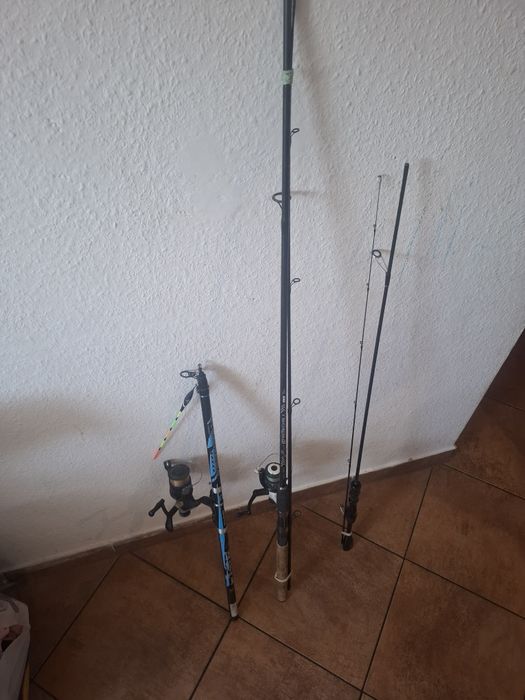 3 wędki + akcesoria spinningowe