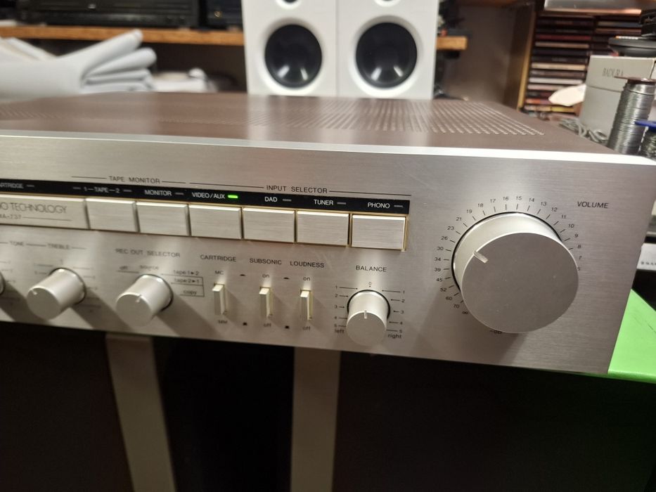 Wzmacniacz Denon PMA-737