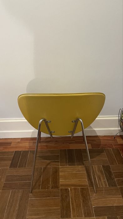 Cadeirão "Orange Slice" amarelo