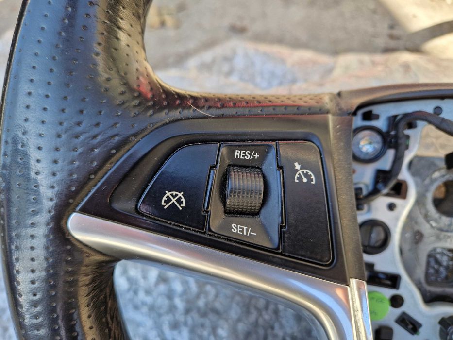 Kierownica Opel Insignia I skóra