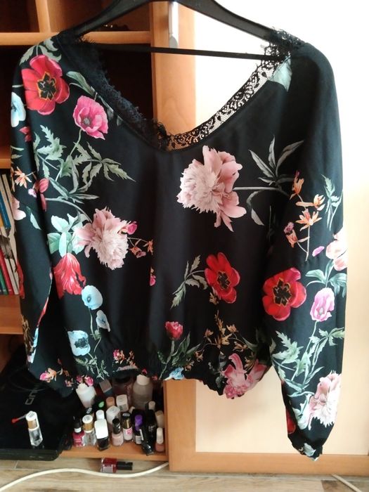 Bluzka w kwiaty z gumką L