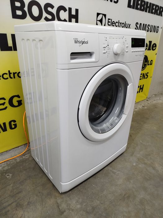 Пральна машина фірми Whirlpool, модель AWS 63013