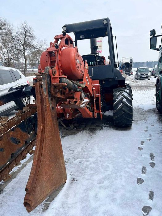 Ditch Witch RT 115 — ЛИШЕ 1300 мтг! — Унікальний стан — 3в1 + Плуг