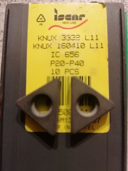 Płytki skrawające marki Iscar, model KNUX.
S