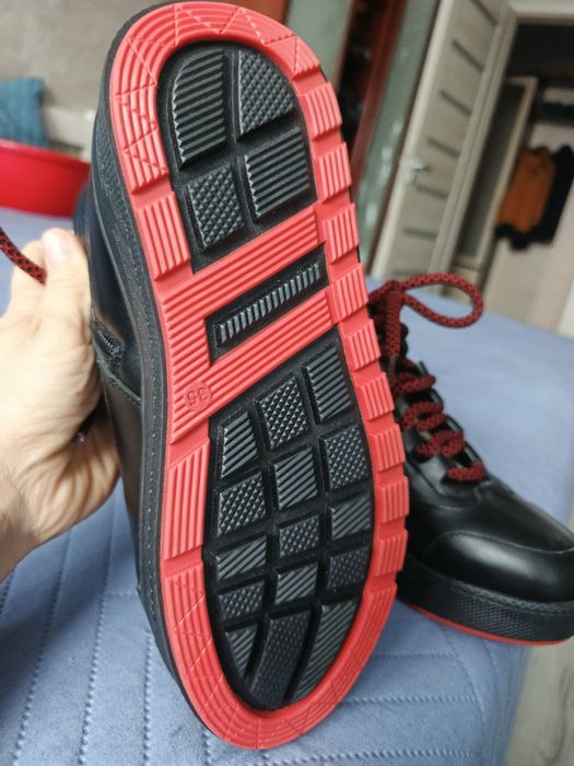 Зимові черевики для хлопчика