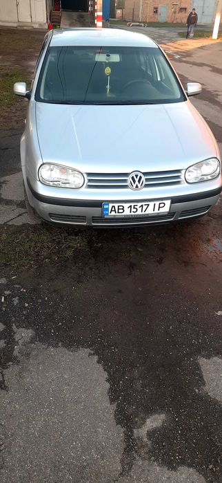 Фольксваген гольф 4 2002р 1.6 mpi