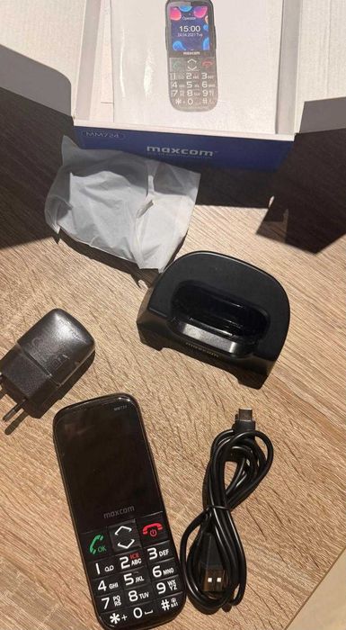 Telefon MAXCOM MM724