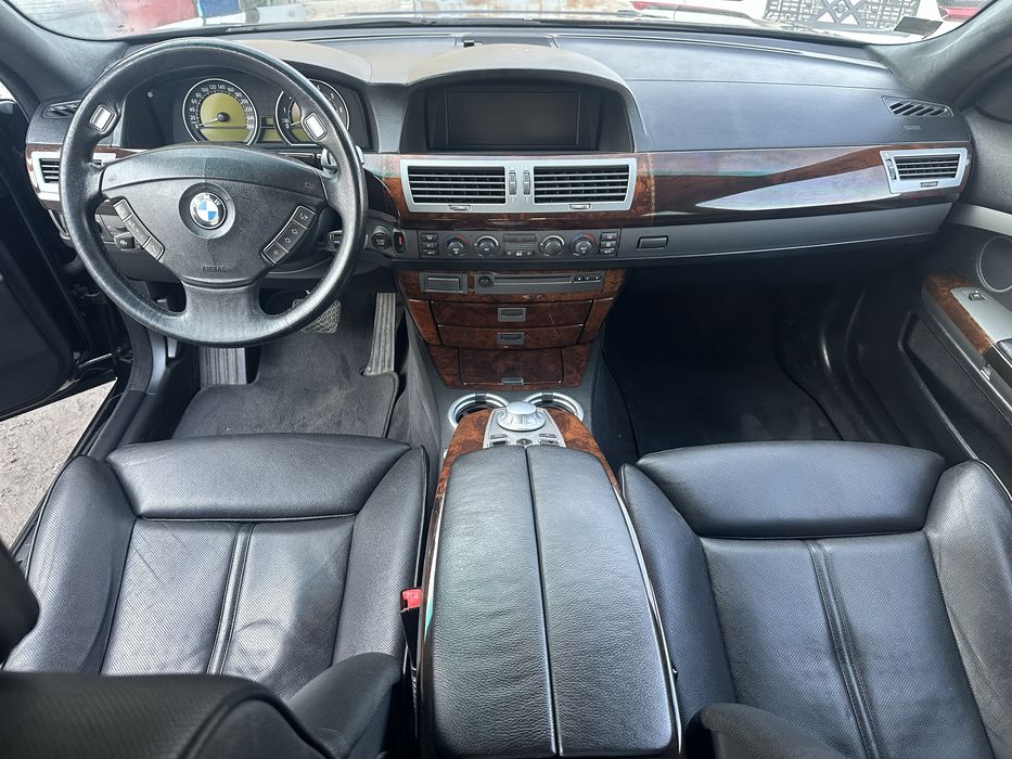 Продам капсулу времени BMW 7