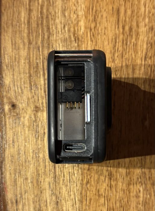 GoPro 8 - zalana (uszkodzona)